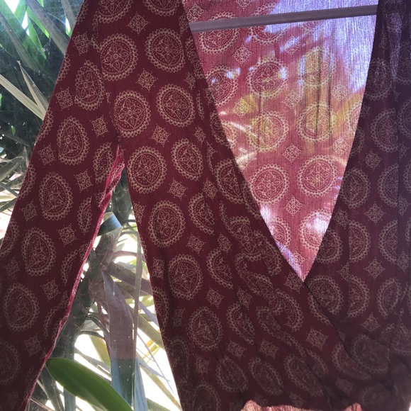 Brandy Melville shirt - Picture 2 of 3