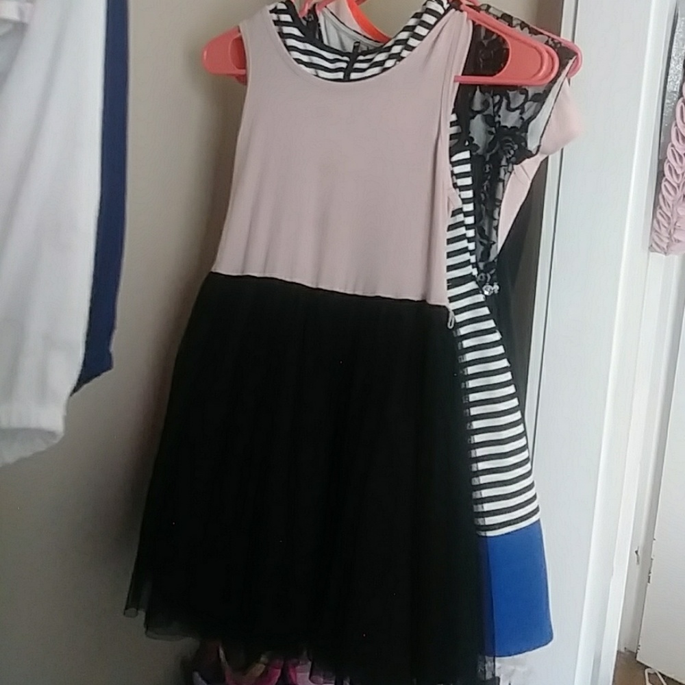 Girls dress.