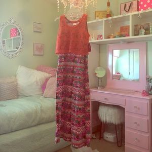 A Tropical sun dress. In great condition. Tag on