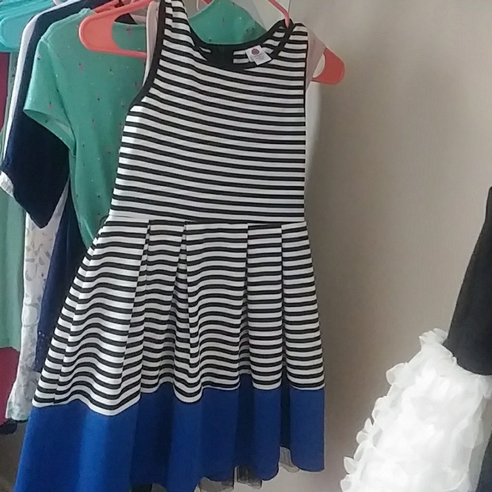 Girls dress