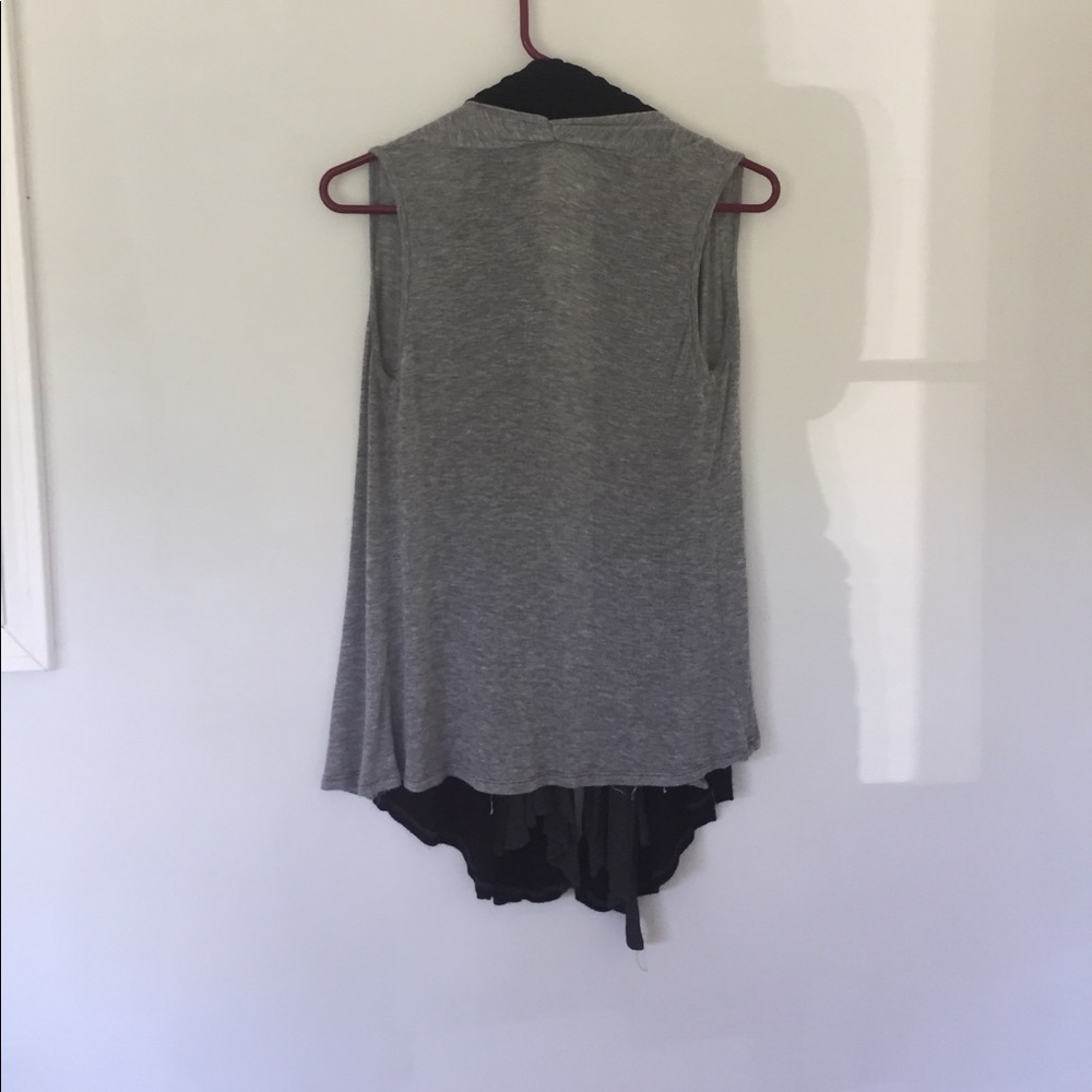 Blouse - Picture 2 of 3