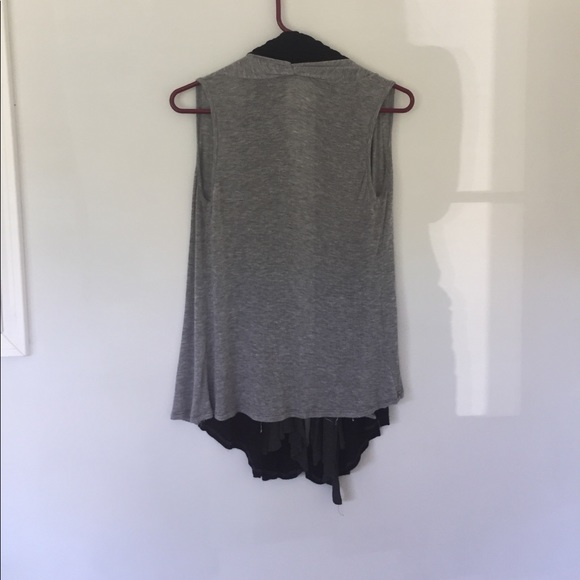 Blouse - Picture 2 of 3