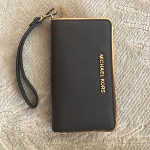 MK wristlet