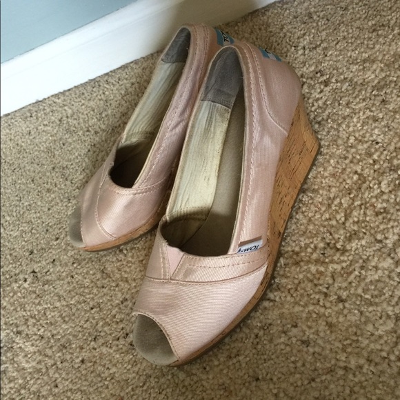 blush colored wedge sandals