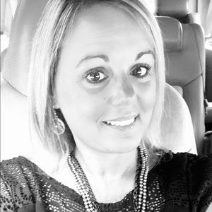 Meet your Posher, Christie