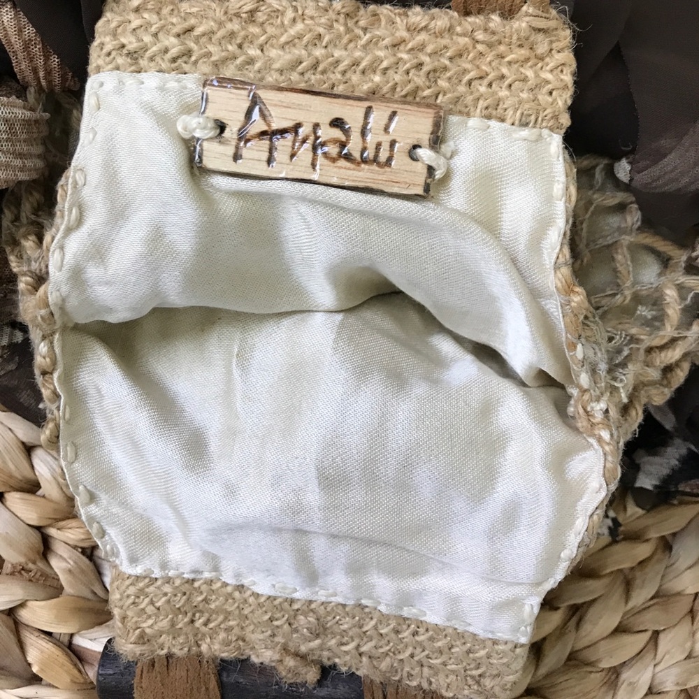 ONE OF A KIND HANDMADE NATURAL BAG.SMALL. BROWN. - Picture 7 of 8