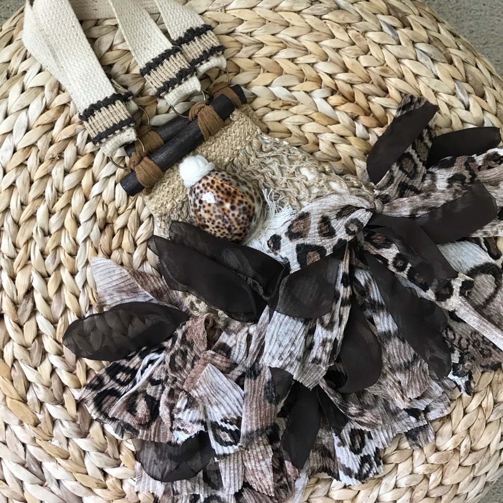 ONE OF A KIND HANDMADE NATURAL BAG.SMALL. BROWN. - Picture 8 of 8
