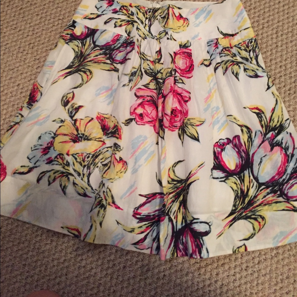 CAbi flowered skirt