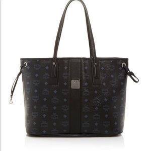 Mcm bag only black and reversible