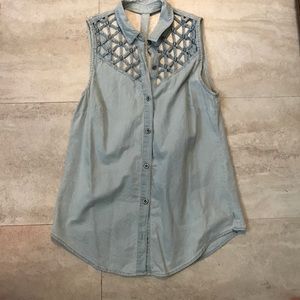 Kendall & Kylie chambray top