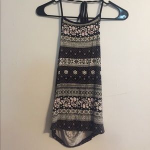 Patterned halter tank