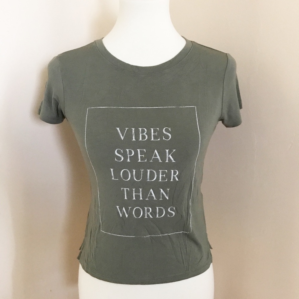 American Eagle Green Crop Top Graphic TShirt