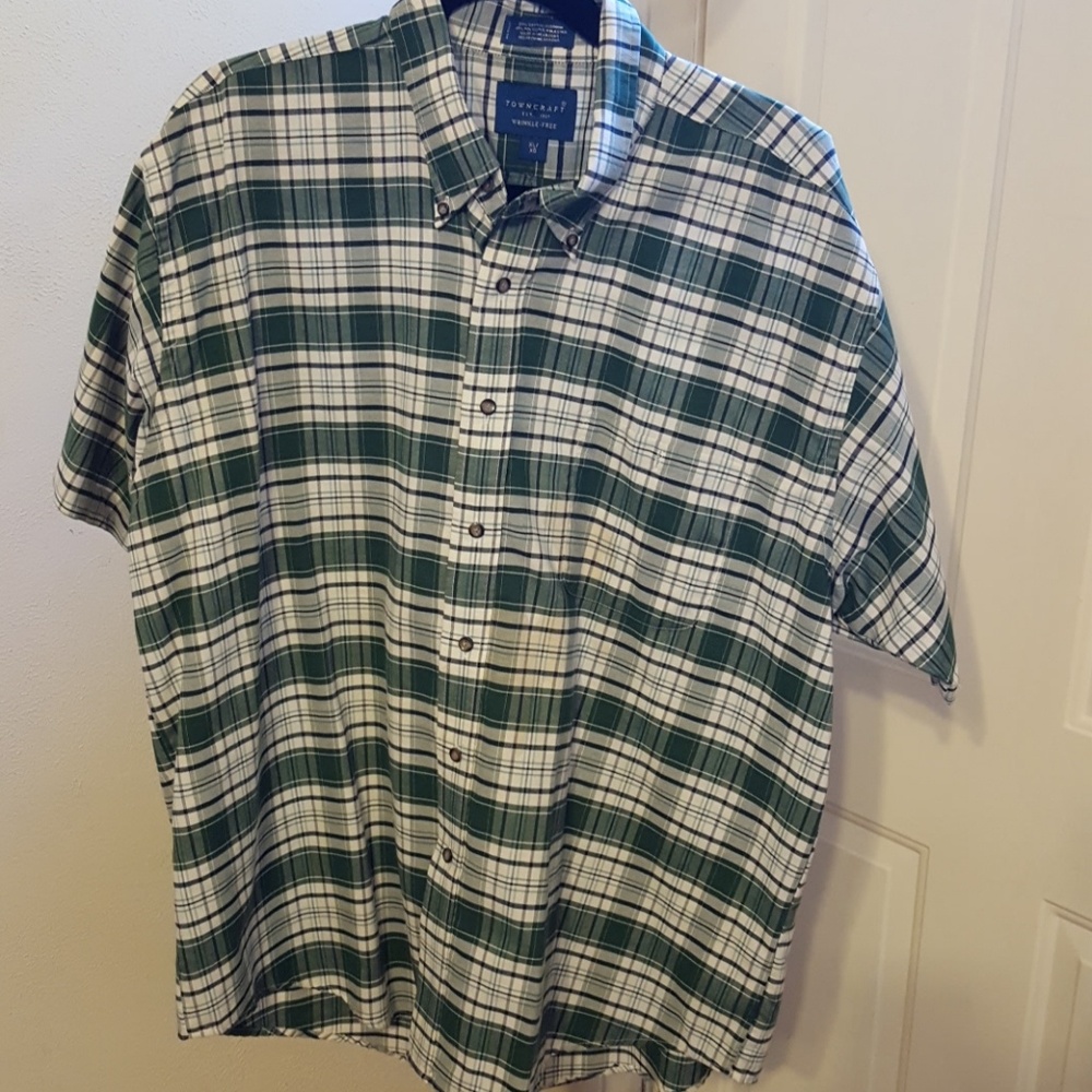 Men's button down plaid shirt