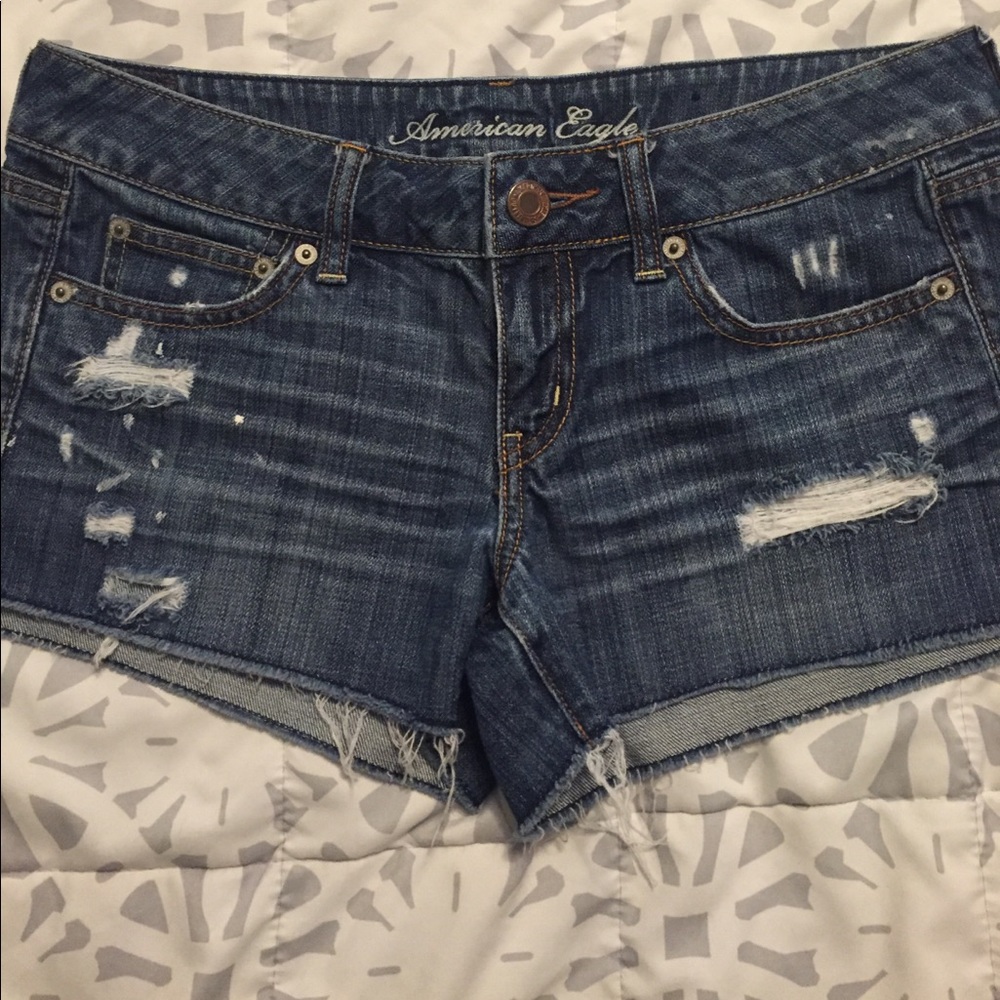 Distressed American Eagle shorts