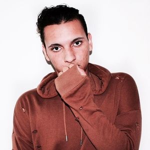 Meet your Posher, Denny