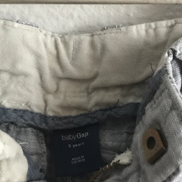 Gap Shorts **B3G1 Free - Picture 3 of 4
