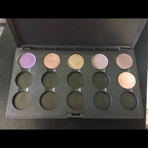 MAC Pro-palette with 6 Shadows