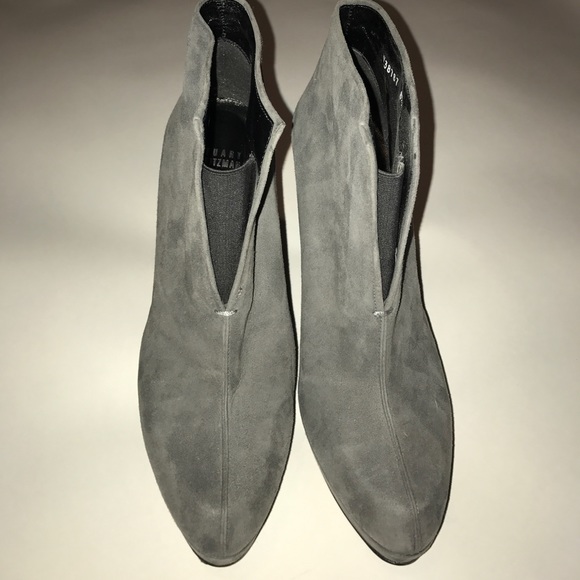 Stuart Weitzman Gray Suede booties - Picture 4 of 8