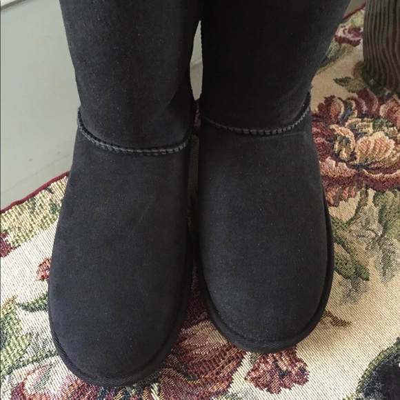 ugg bailey triplet bow ugg bailey triplet bow