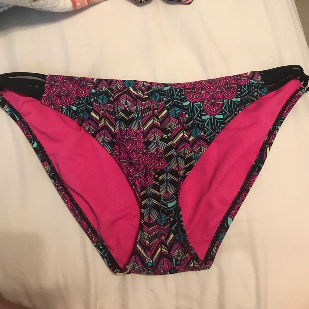 Bikini bottoms