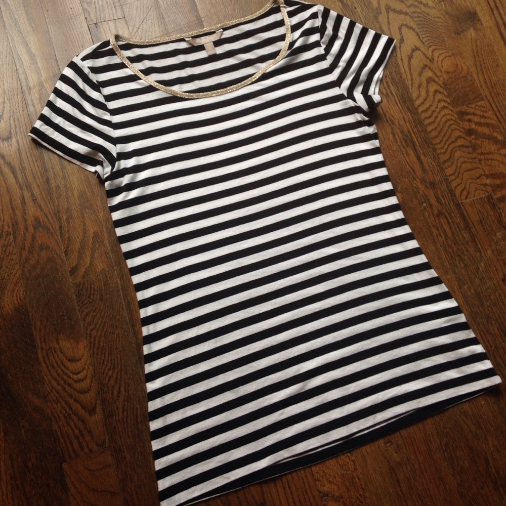 Banana Republic Short Sleeve Tee