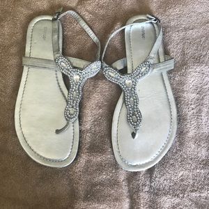 Avenue sandals