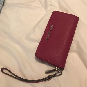 MK raspberry wristlet