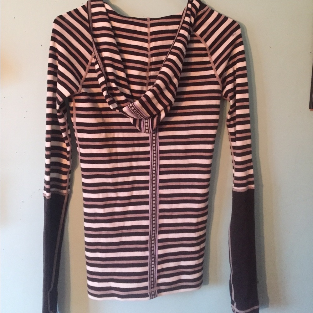 Hooded Wool Akini Long Sleeve