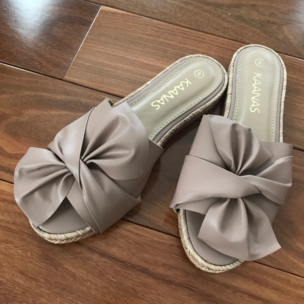 New Kaanas Sandals