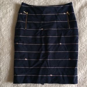 Stripped pencil skirt