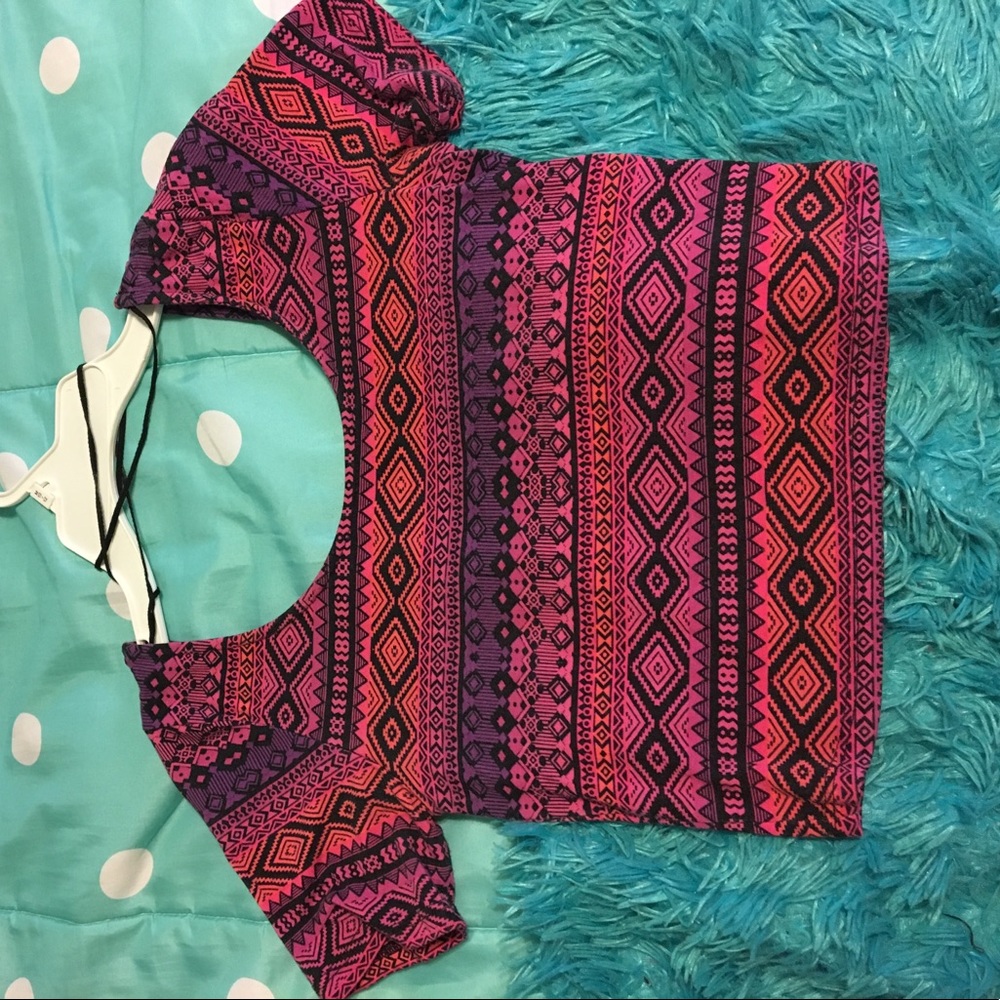 Bethany mota line crop top