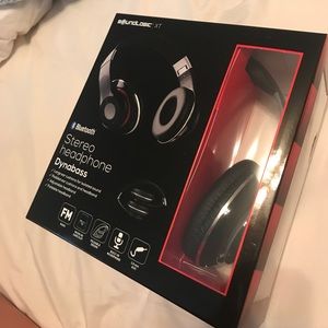 Bluetooth headphones