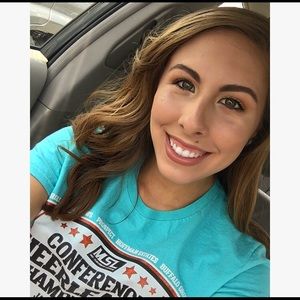 Meet your Posher, Juliana