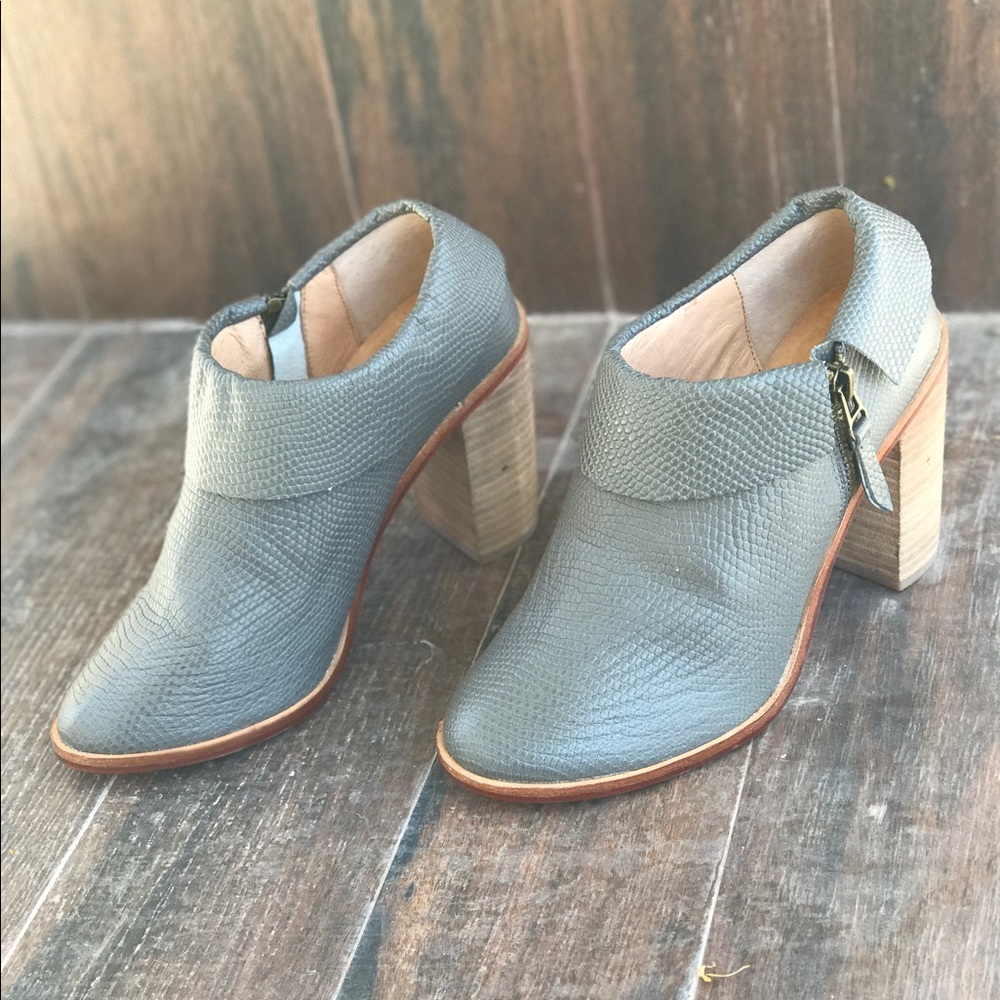 Distressed Leather Fold-Over Phython Block Booties - Picture 5 of 7