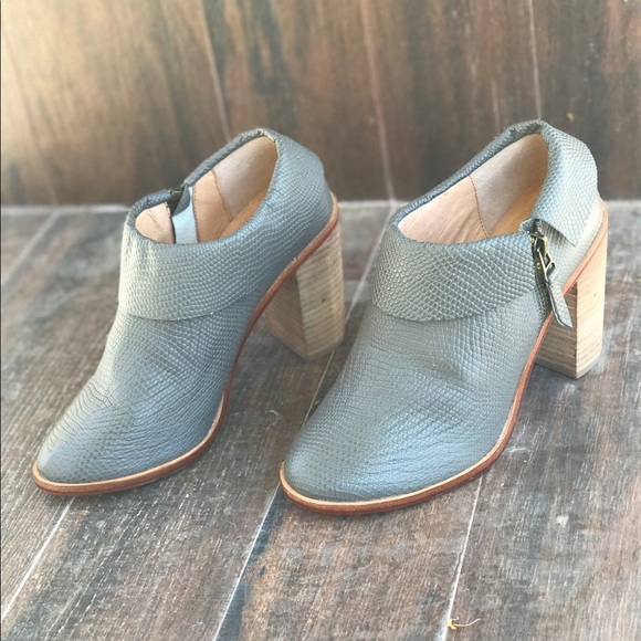 Distressed Leather Fold-Over Phython Block Booties - Picture 5 of 7