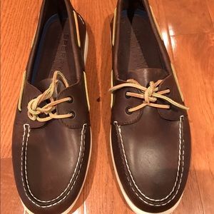 NEVER WORN: Men's Sperry Topsider Boat Shoes