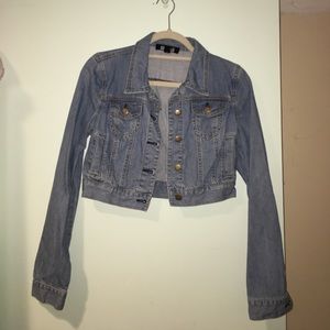FOREVER 21 Cropped Denim Jacket