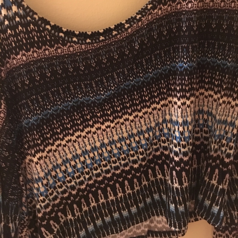 Patterned crop - Picture 2 of 2