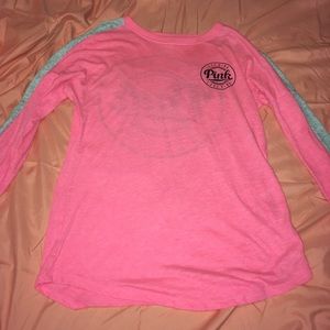 I am selling a long sleeve shirt