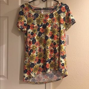 Lularoe Classic T, Small. NWT.