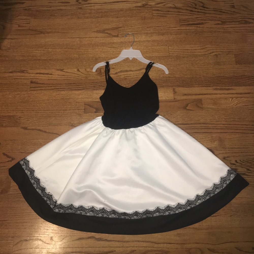 White and Black Lace Trim Dress