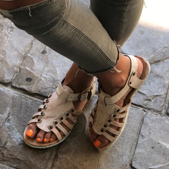 Last 1 Goodyear Handmade Distressed Fisherman - Picture 4 of 7