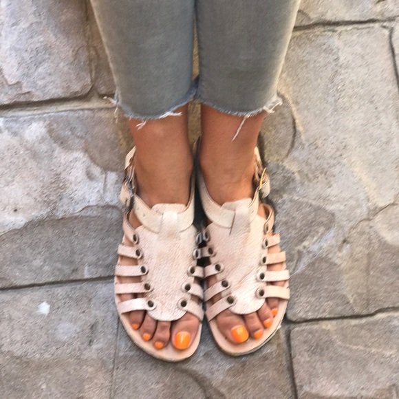 Last 1 Goodyear Handmade Distressed Fisherman - Picture 3 of 7