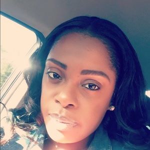 Meet your Posher, Jamila