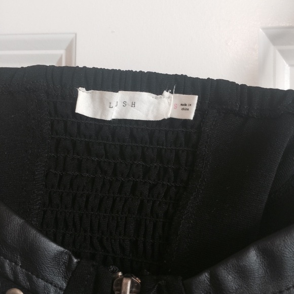 LUSH Faux Leather Crop Top - Picture 4 of 5
