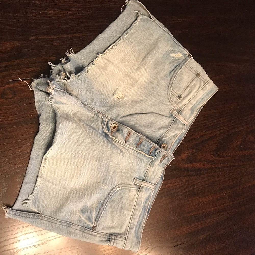 Free People cutoff jean shorts size 31