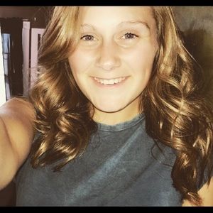 Meet your Posher, Jaclyn