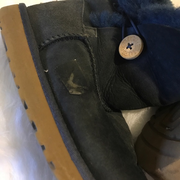 •UGGS• Blue Bailey Button 🌟Sunday Sale🌟 - Picture 5 of 8