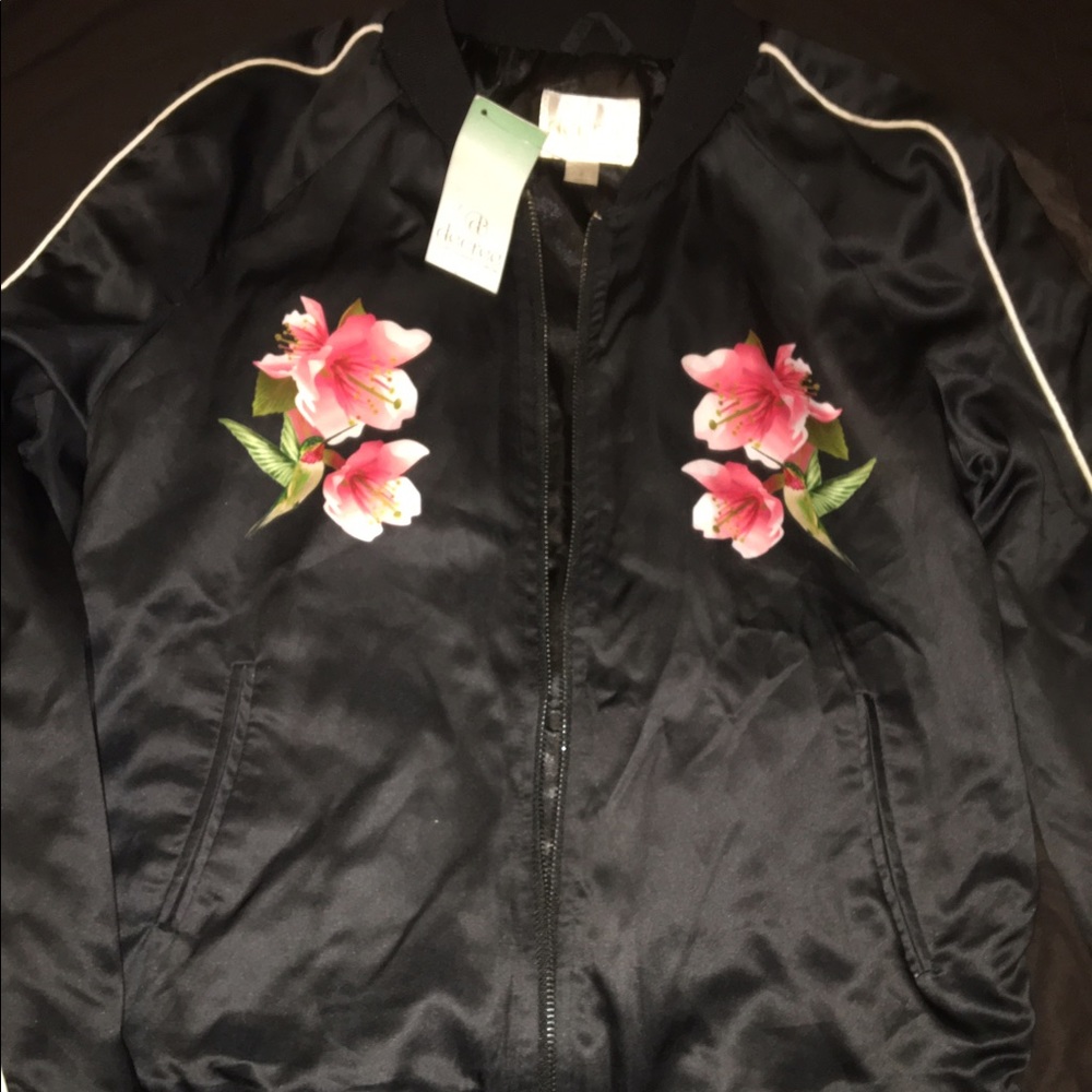 Jacket - Picture 2 of 3