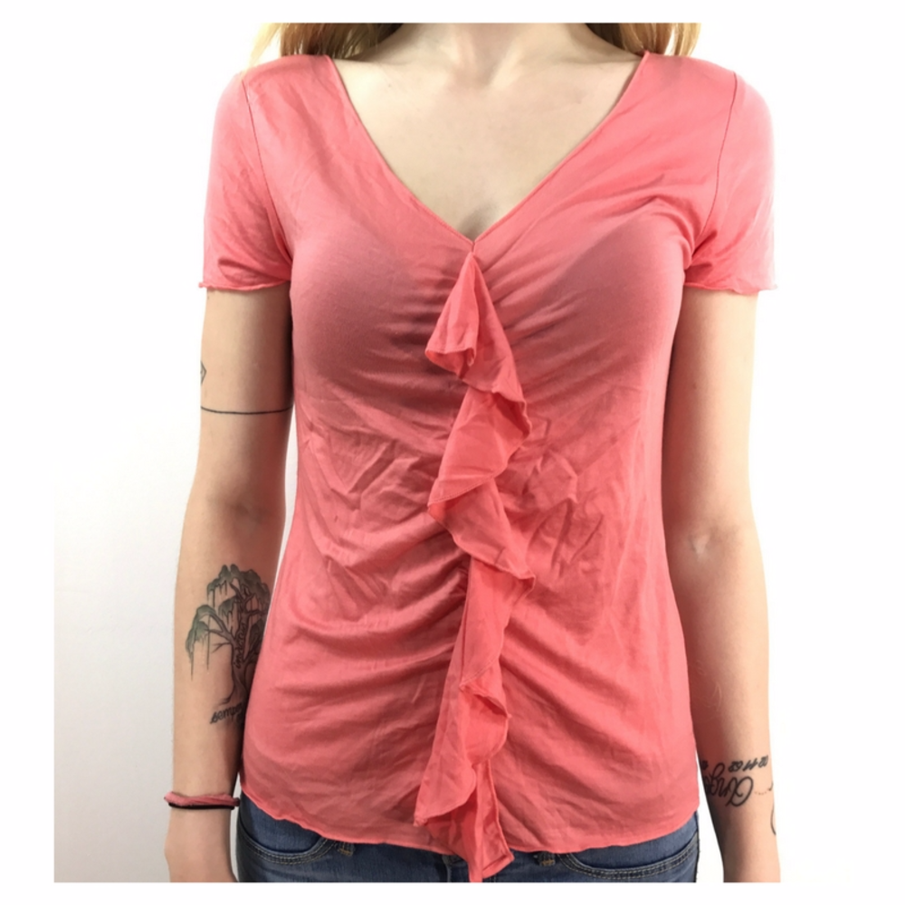 Pink short sleeve stretch v-neck w/ruffles